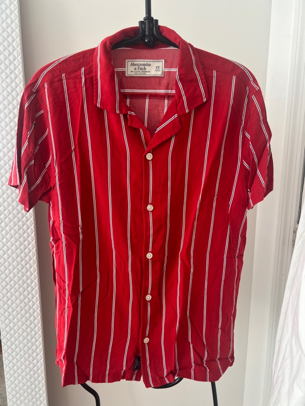 Abercrombie & Fitch Red Short-Sleeve Stripe Button-Down Shirt